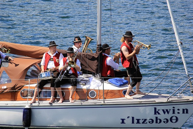 比拼的不仅 比拼的不仅